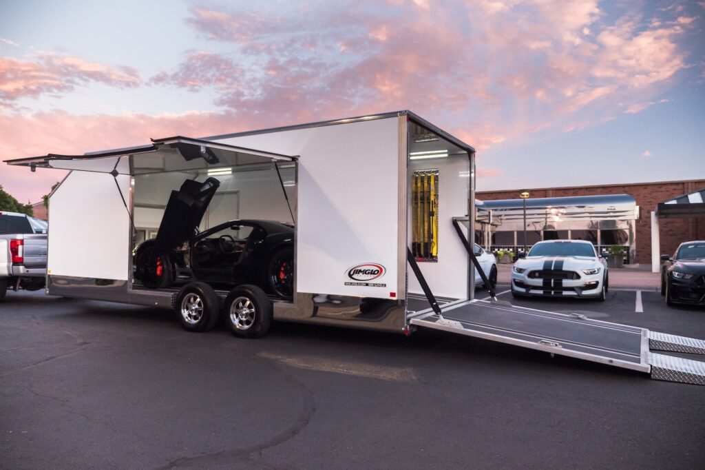 Shipping a car with an enclosed trailer from IL to TX